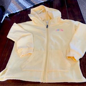 ROXY GIRL HOODED SWEATSHIRT ZIPUP  NEW W/O tags.
